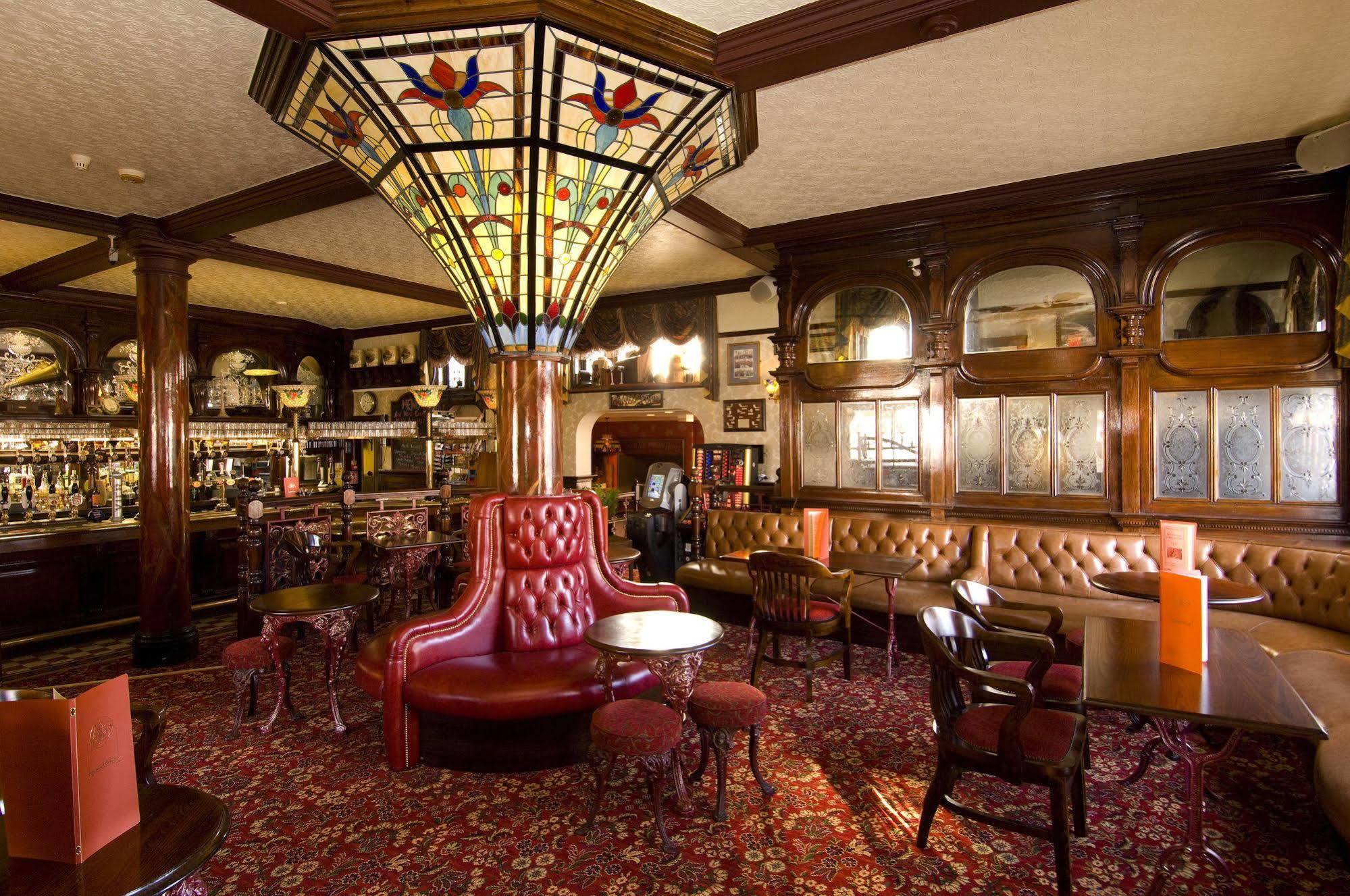 The Railway Hotel Вётинг Экстерьер фото