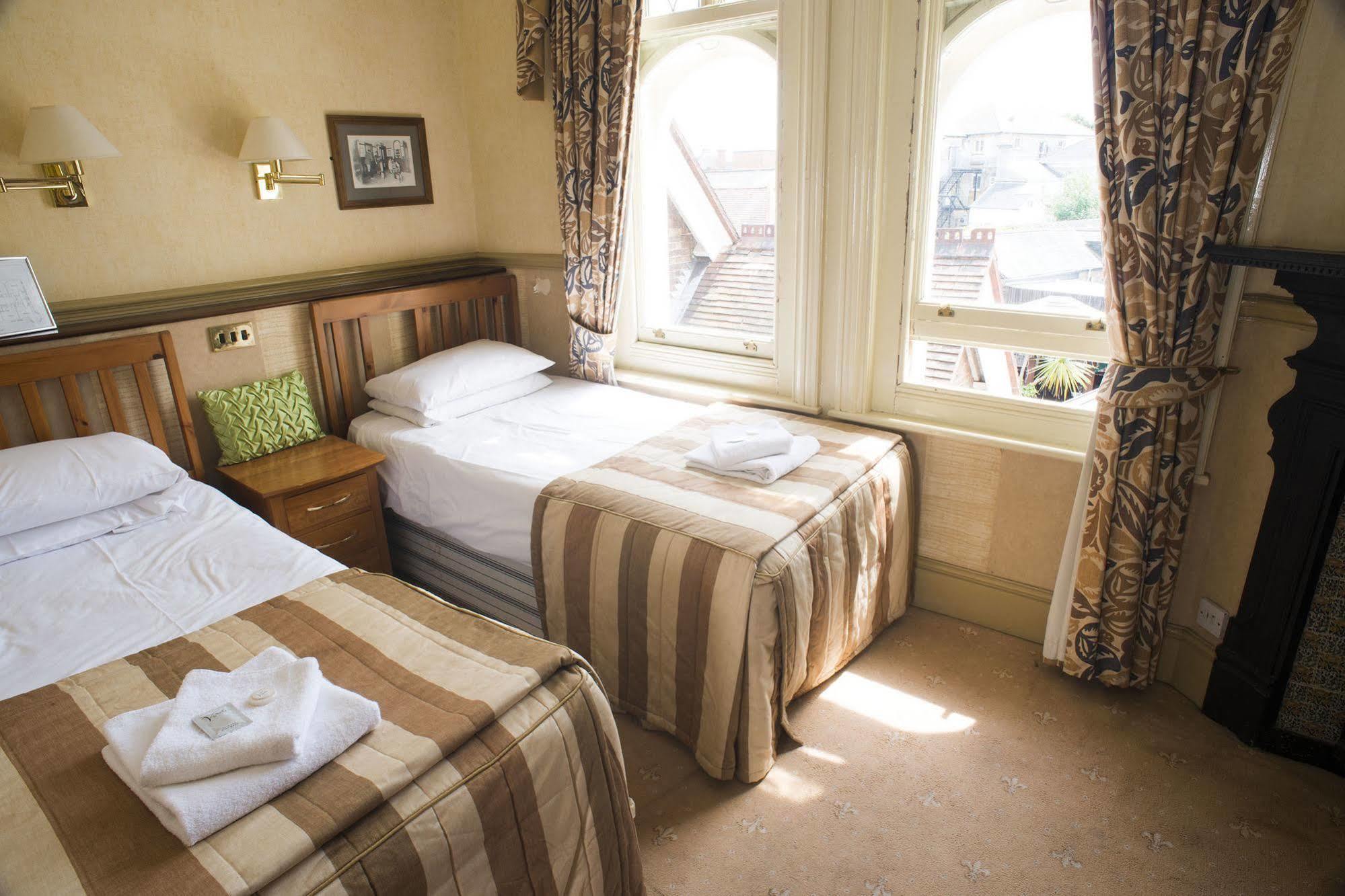 The Railway Hotel Вётинг Экстерьер фото