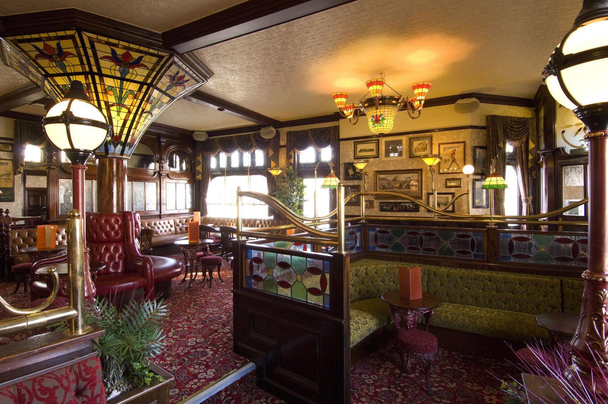 The Railway Hotel Вётинг Экстерьер фото